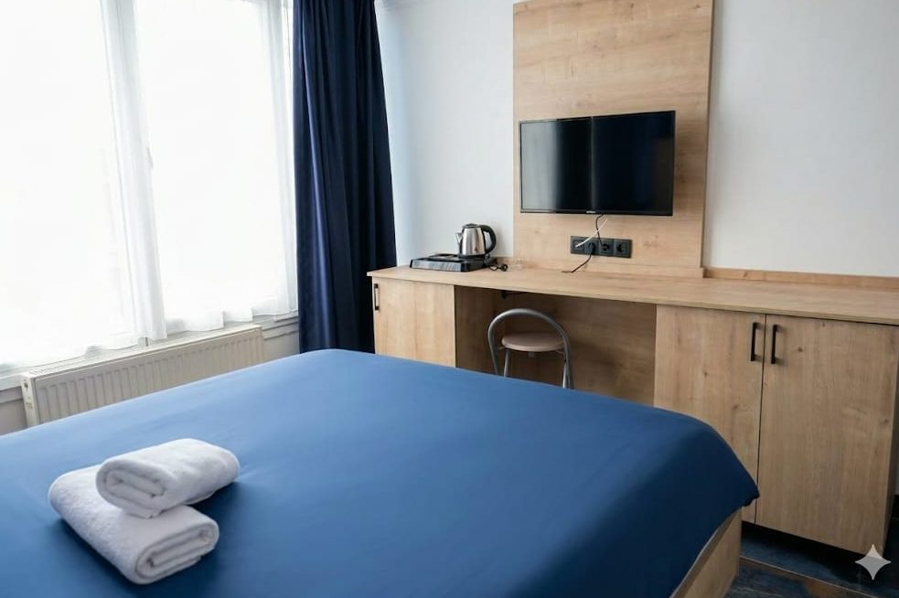 Batıkent apart daire, çalışma masalı oda